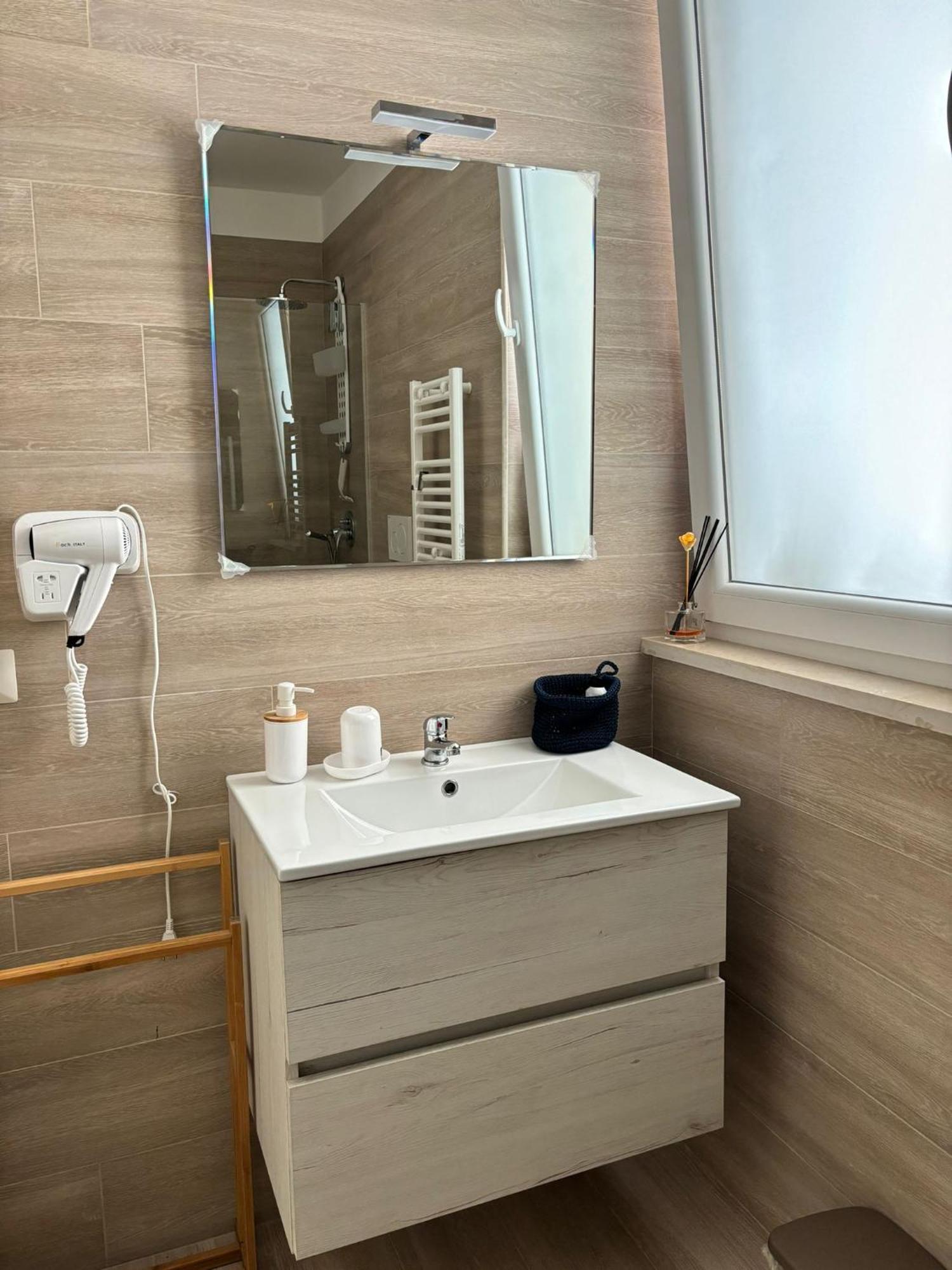 Sweet House Bari Via Sagarriga Visconti 164 Bari Apartment Bagian luar foto